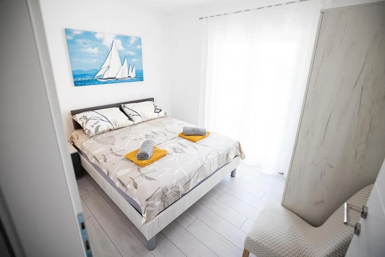Deluxe Apartments Sanja With Seaview Gornji Karin