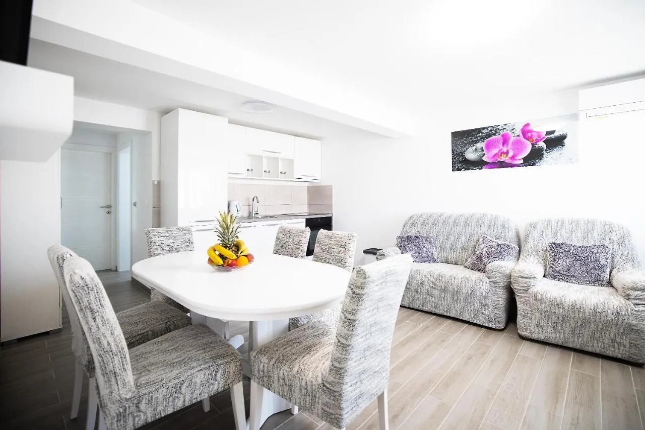 Deluxe Apartments Sanja With Seaview Gornji Karin