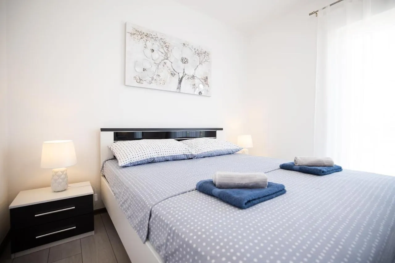 Deluxe Apartments Sanja With Seaview Gornji Karin