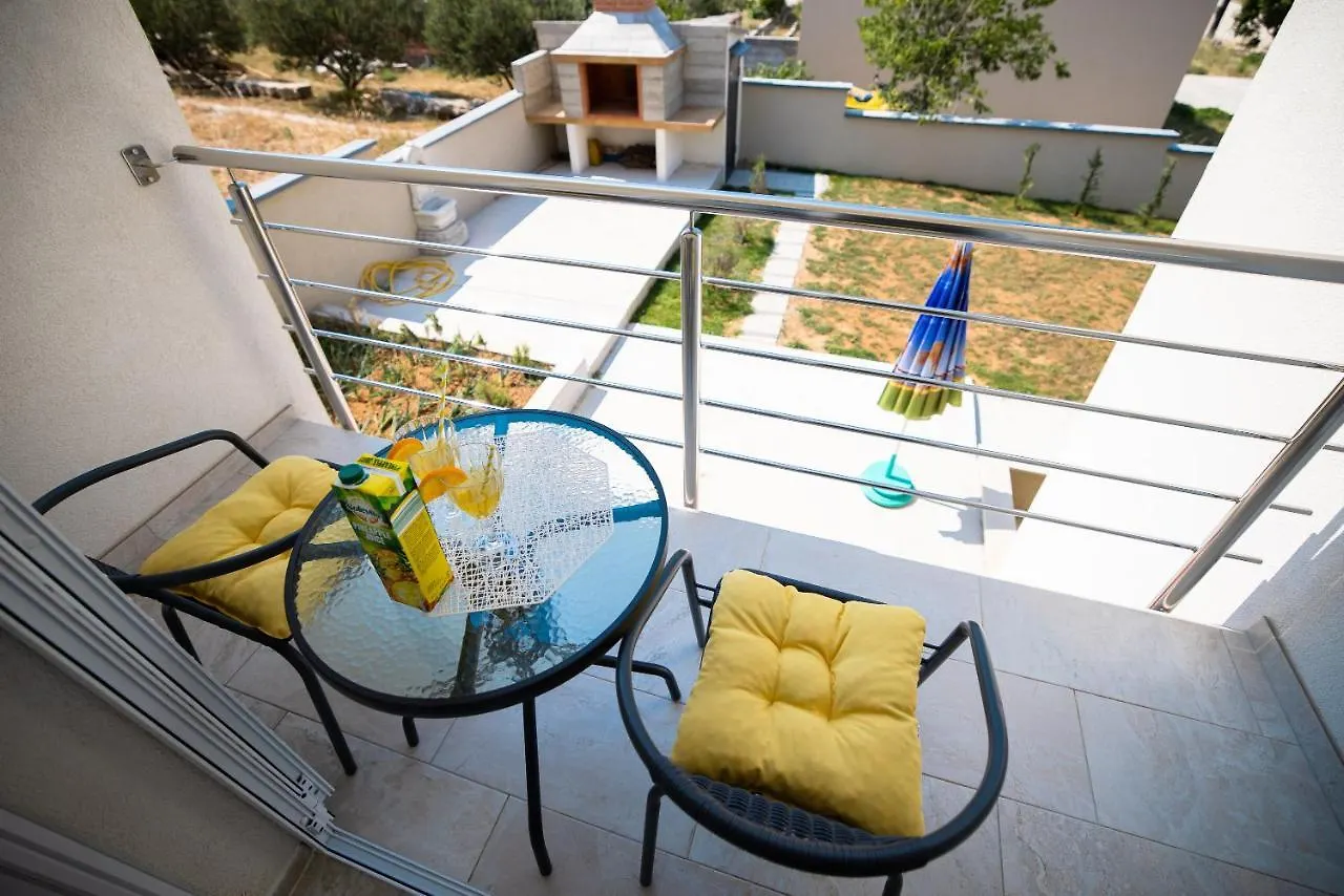 Deluxe Apartments Sanja With Seaview Gornji Karin
