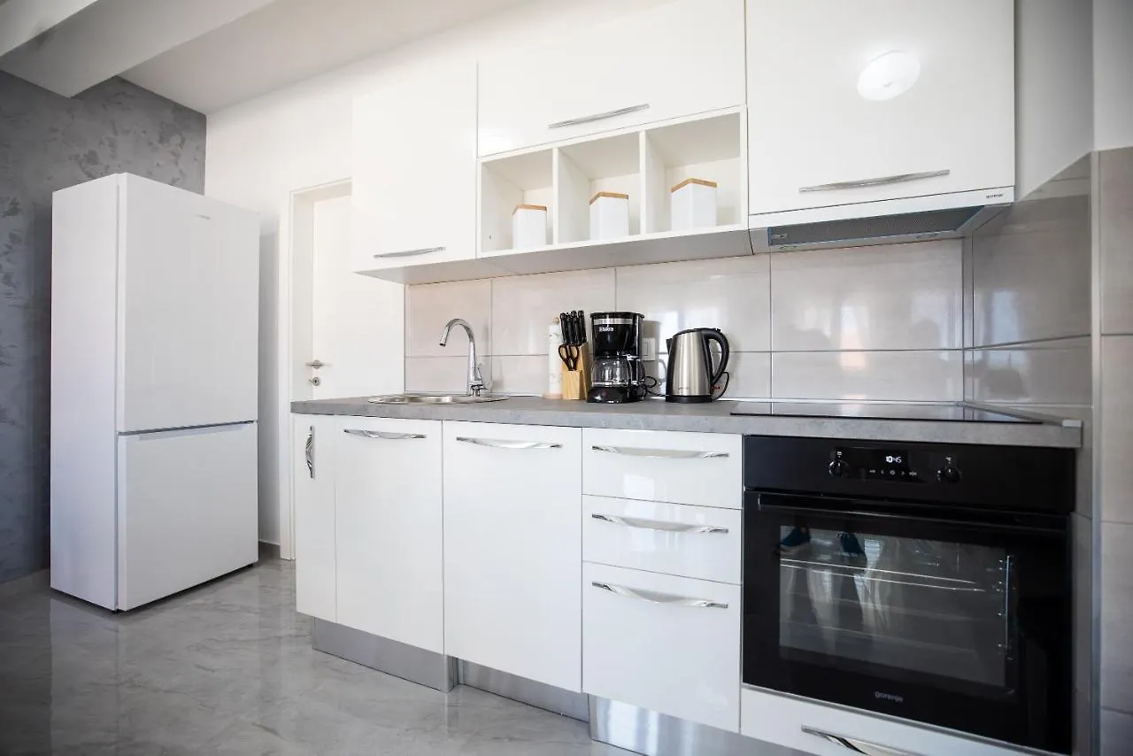 Deluxe Apartments Sanja With Seaview Gornji Karin 0*,