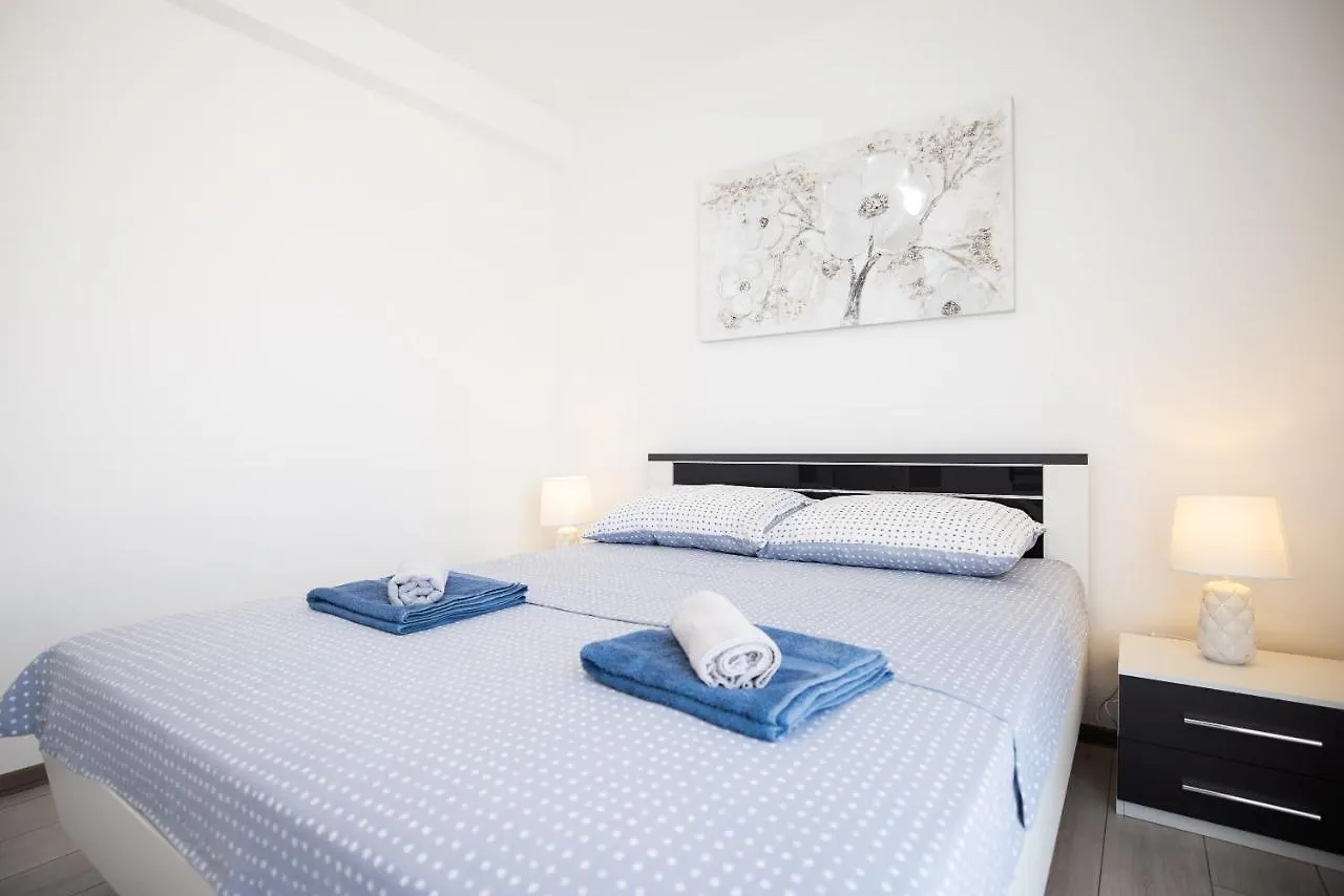 Deluxe Apartments Sanja With Seaview Gornji Karin