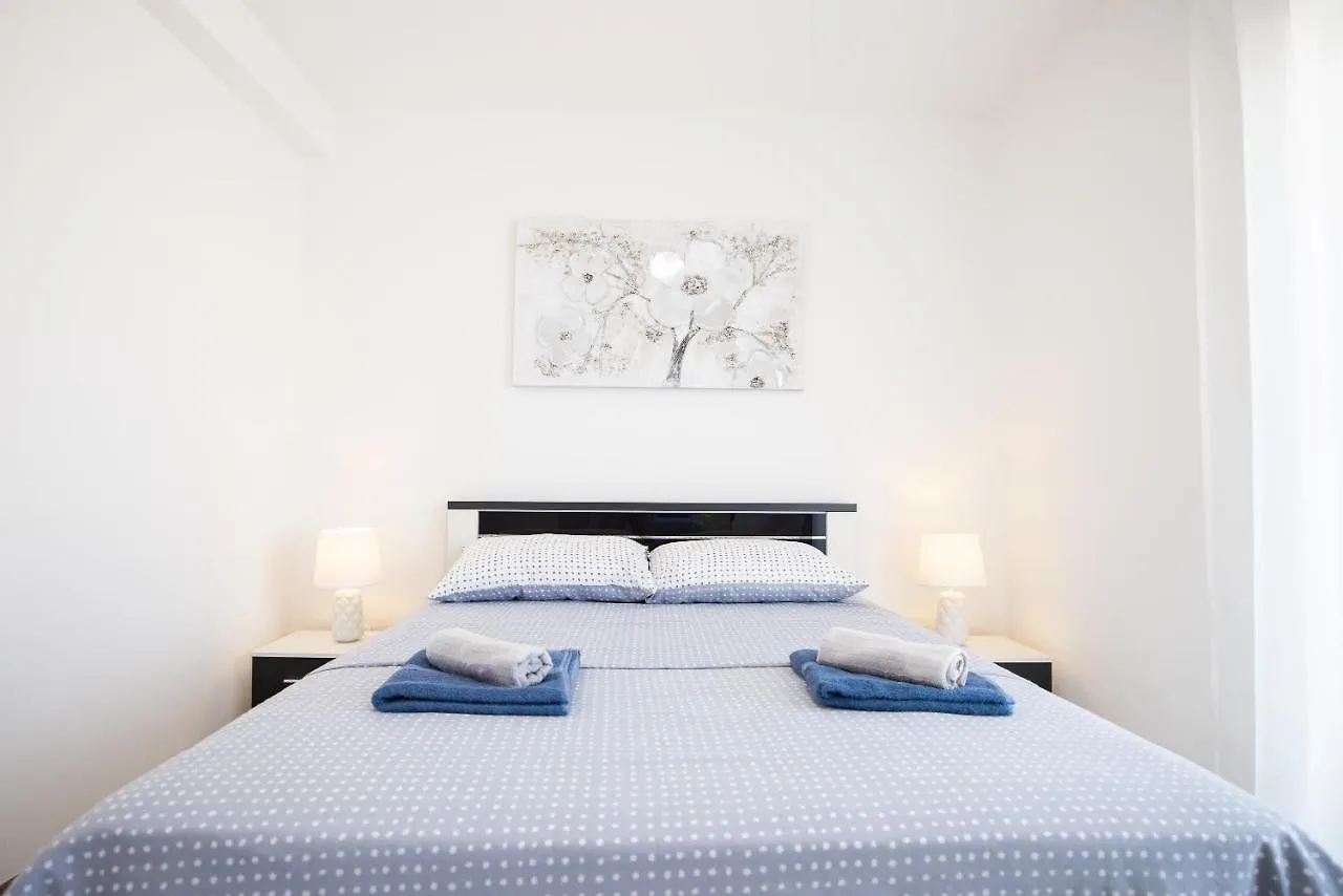Deluxe Apartments Sanja With Seaview Gornji Karin Croatia