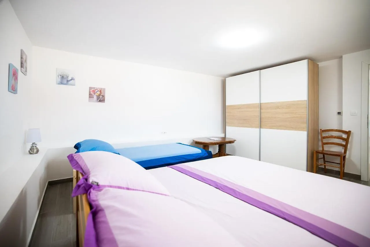 Deluxe Apartments Sanja With Seaview Gornji Karin