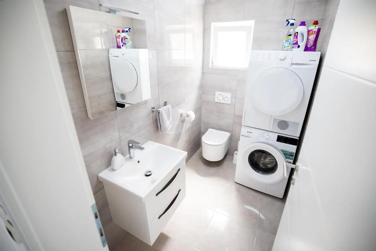 Deluxe Apartments Sanja With Seaview Gornji Karin