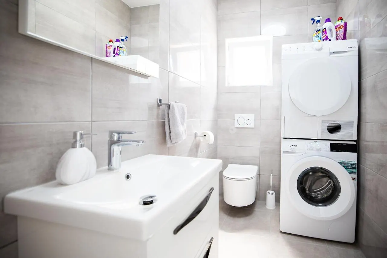 Deluxe Apartments Sanja With Seaview Gornji Karin