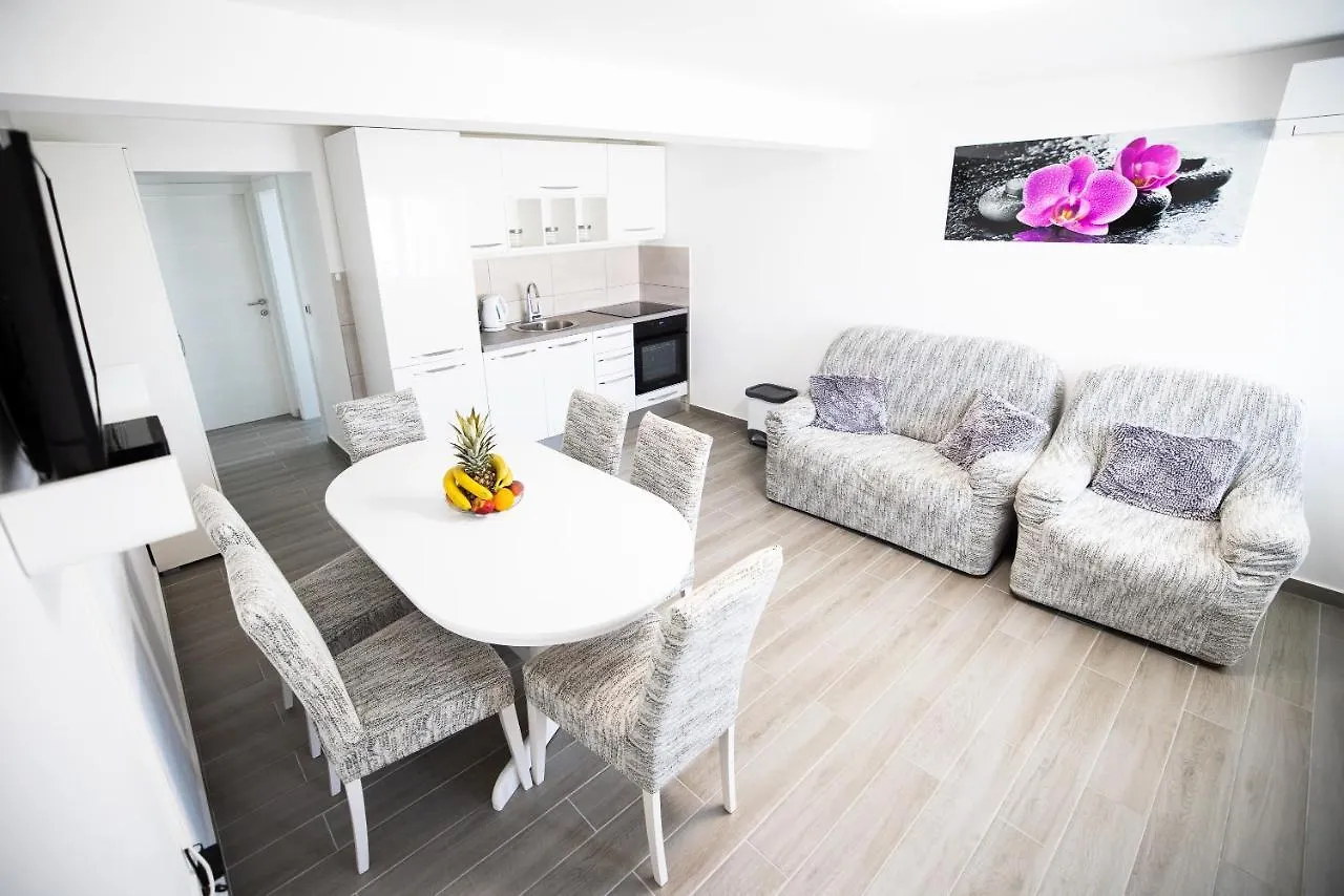 Deluxe Apartments Sanja With Seaview Gornji Karin