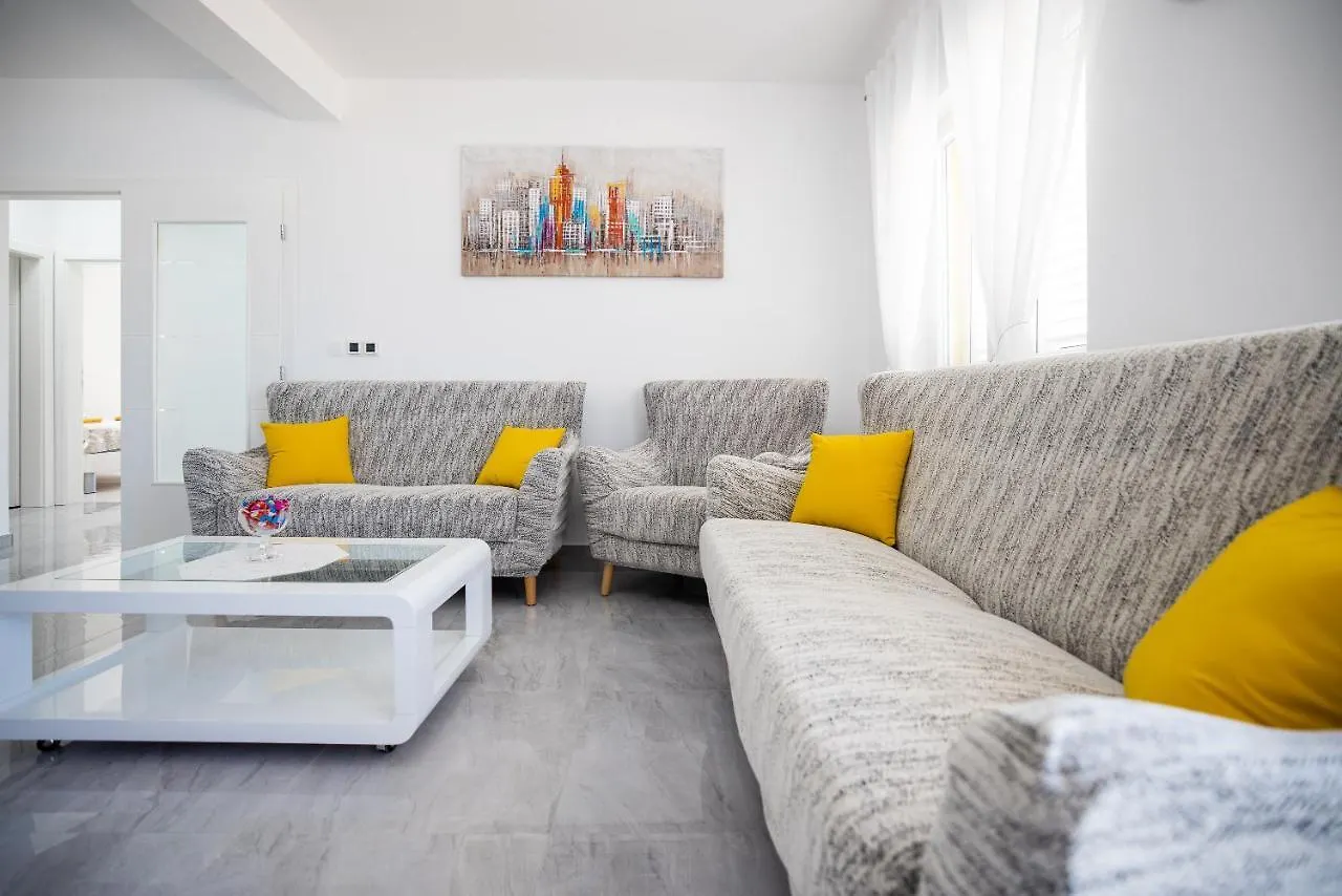 Deluxe Apartments Sanja With Seaview Gornji Karin