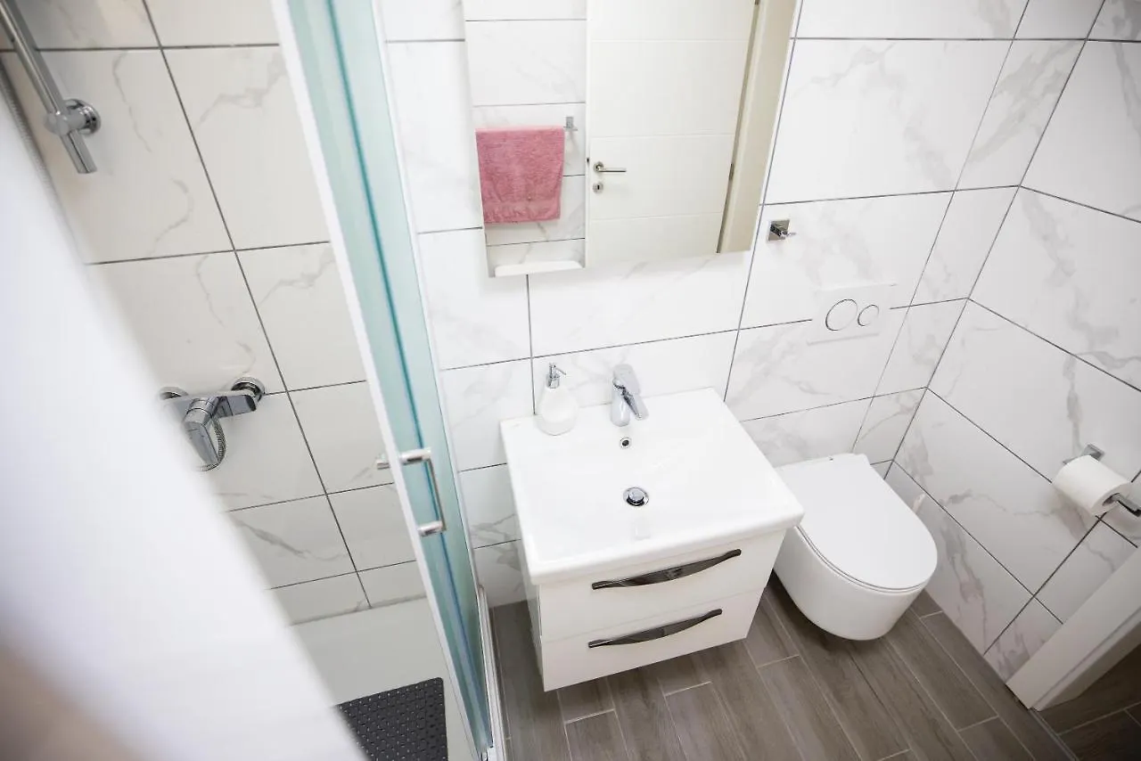 Deluxe Apartments Sanja With Seaview Gornji Karin