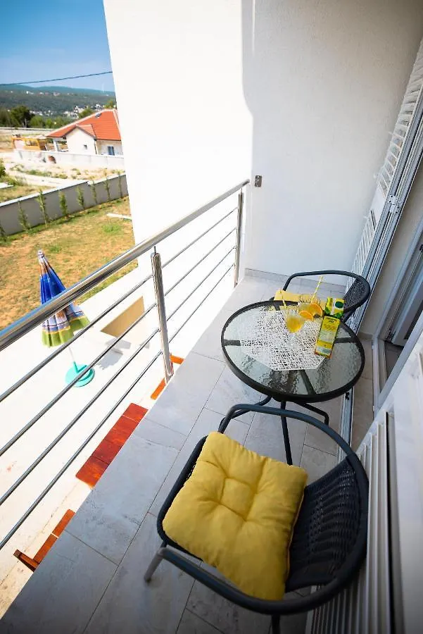 Deluxe Apartments Sanja With Seaview Gornji Karin