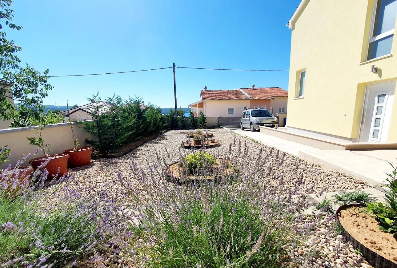 Deluxe Apartments Sanja With Seaview Gornji Karin Croatia